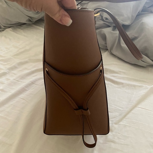 Micheal Kors tote brand new - Picture 3 of 4